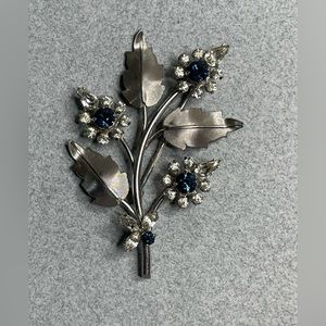 Blue & White Rhinestone Flowers Large Silver Tone Bouquet Brooch Kremitz